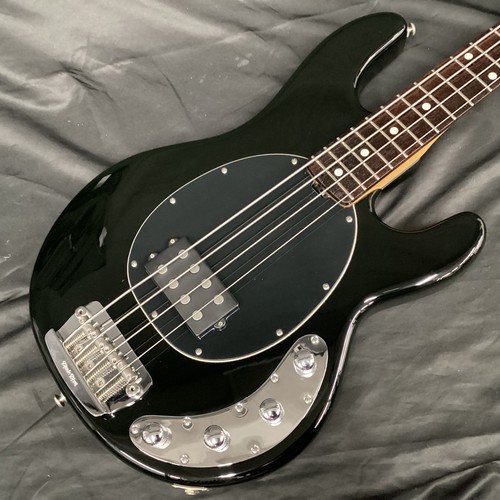 Music man sting ray4 - man, 3eq/black