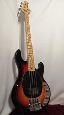 [MUSIC MAN] Guitare basse