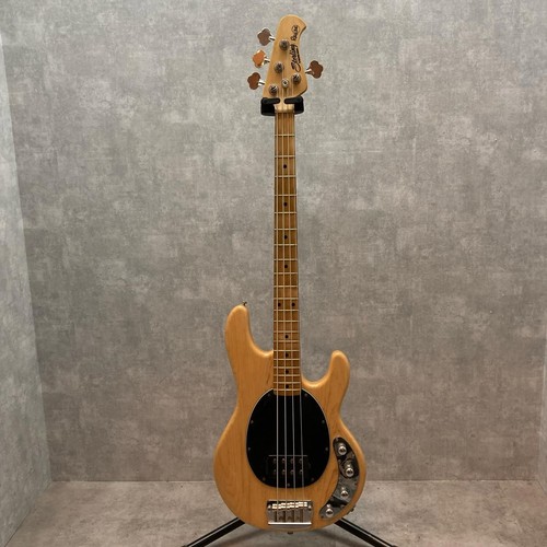Guitare basse - guitare,