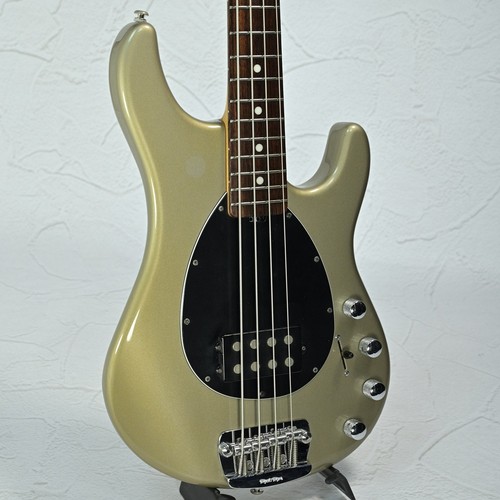 Music man sterling - man, pearl