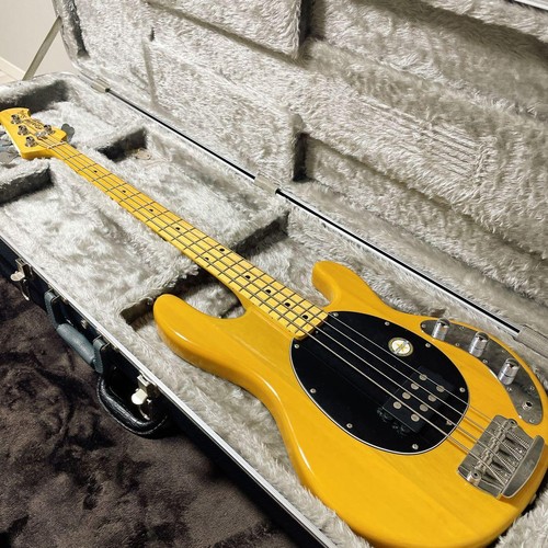 Sterling musicman ray ca - musicman,