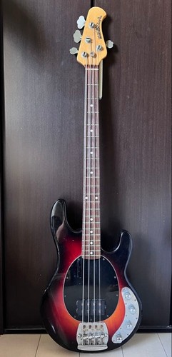 Music man stingray - stingray, guitare