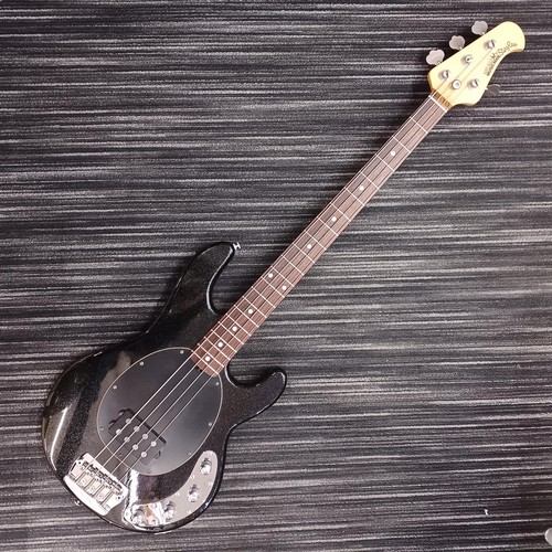 Guitare basse électrique