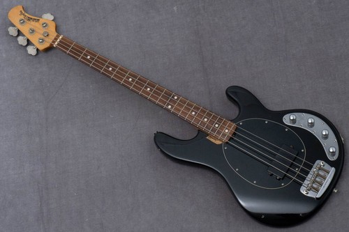 Ernie ball music man stingray - ernie,